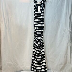 One Clothing Maxi Tee Shirt Dress Black & White Ruched Sides Side Slit M👍